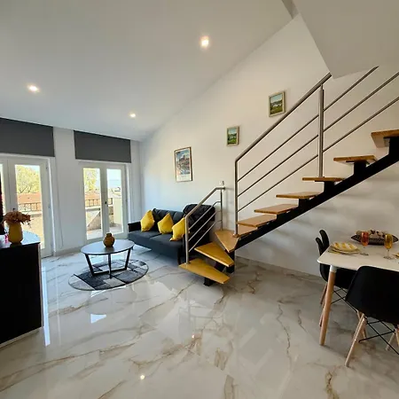 Luxury Penthouse & Panoramic View In Heart Of - Flaviense Διαμέρισμα Chaves