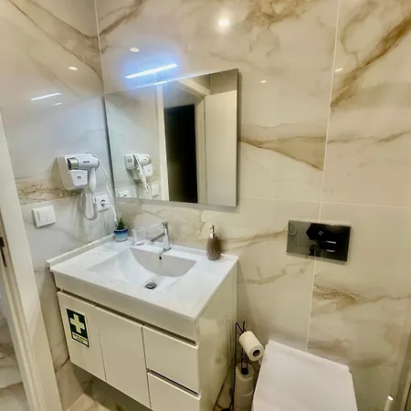 Luxury Penthouse & Panoramic View In Heart Of - Flaviense Apartman